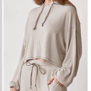 NWOT Risen Cropped Knit Hoodie
